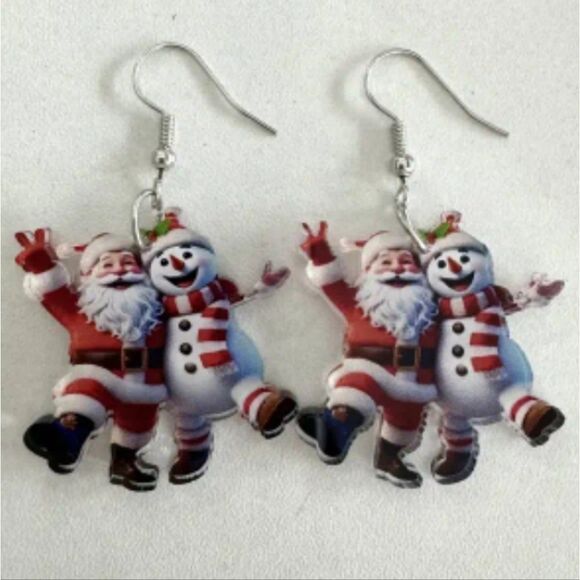Hand Crafted Festive dangle earrings - Picture 2 of 9